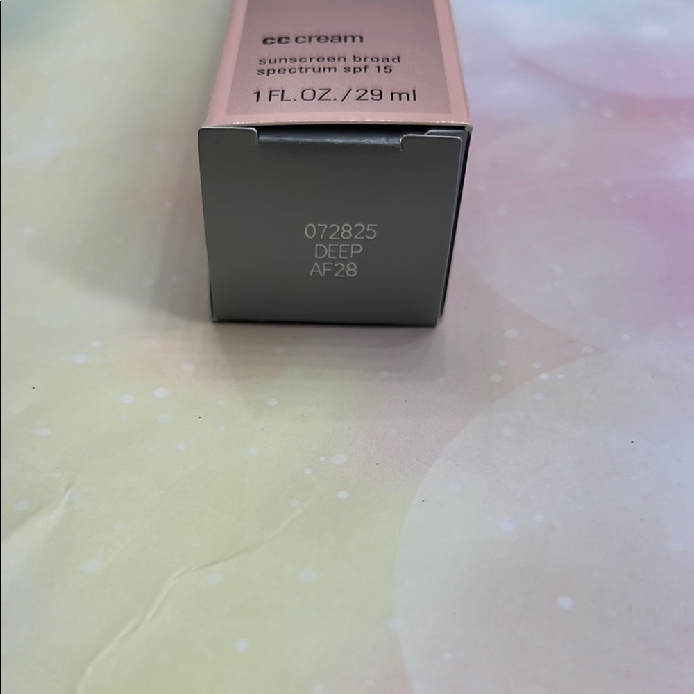 Mary Kay CC Cream - Cream- brand new - Deep color - Picture 2 of 4